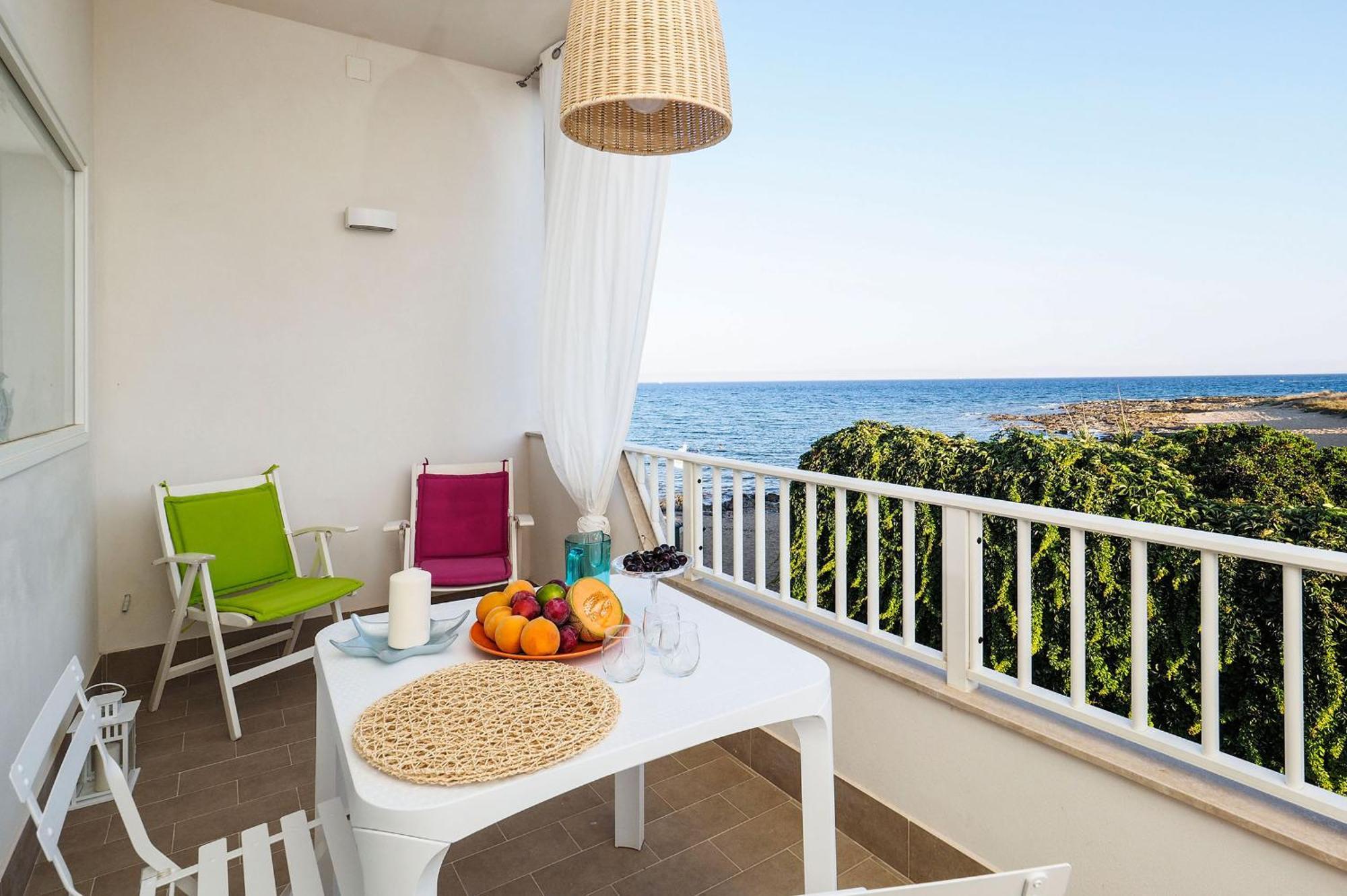 Apartamento Rifugio A Mare Calabernardo Exterior foto