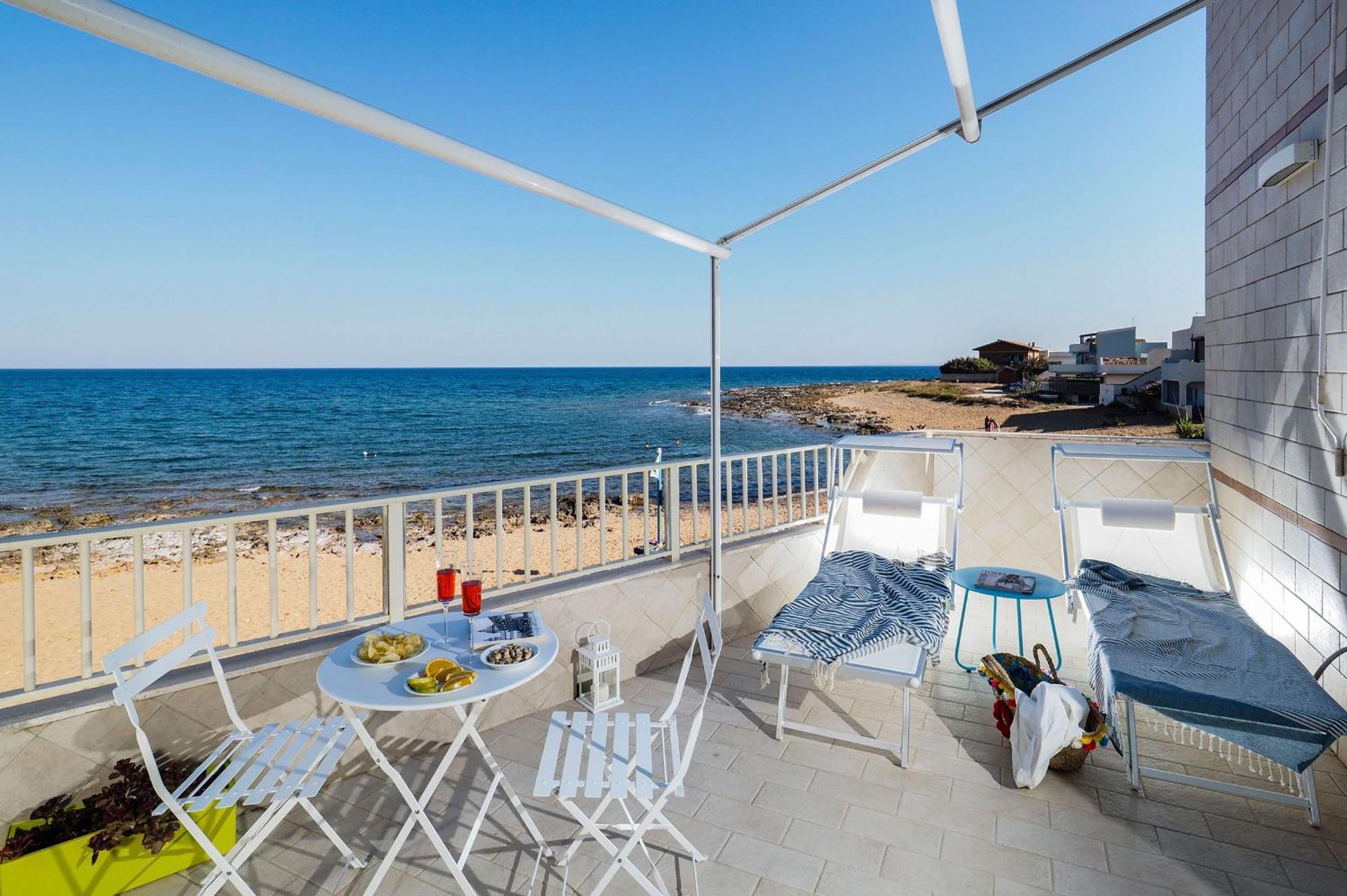 Apartamento Rifugio A Mare Calabernardo Exterior foto